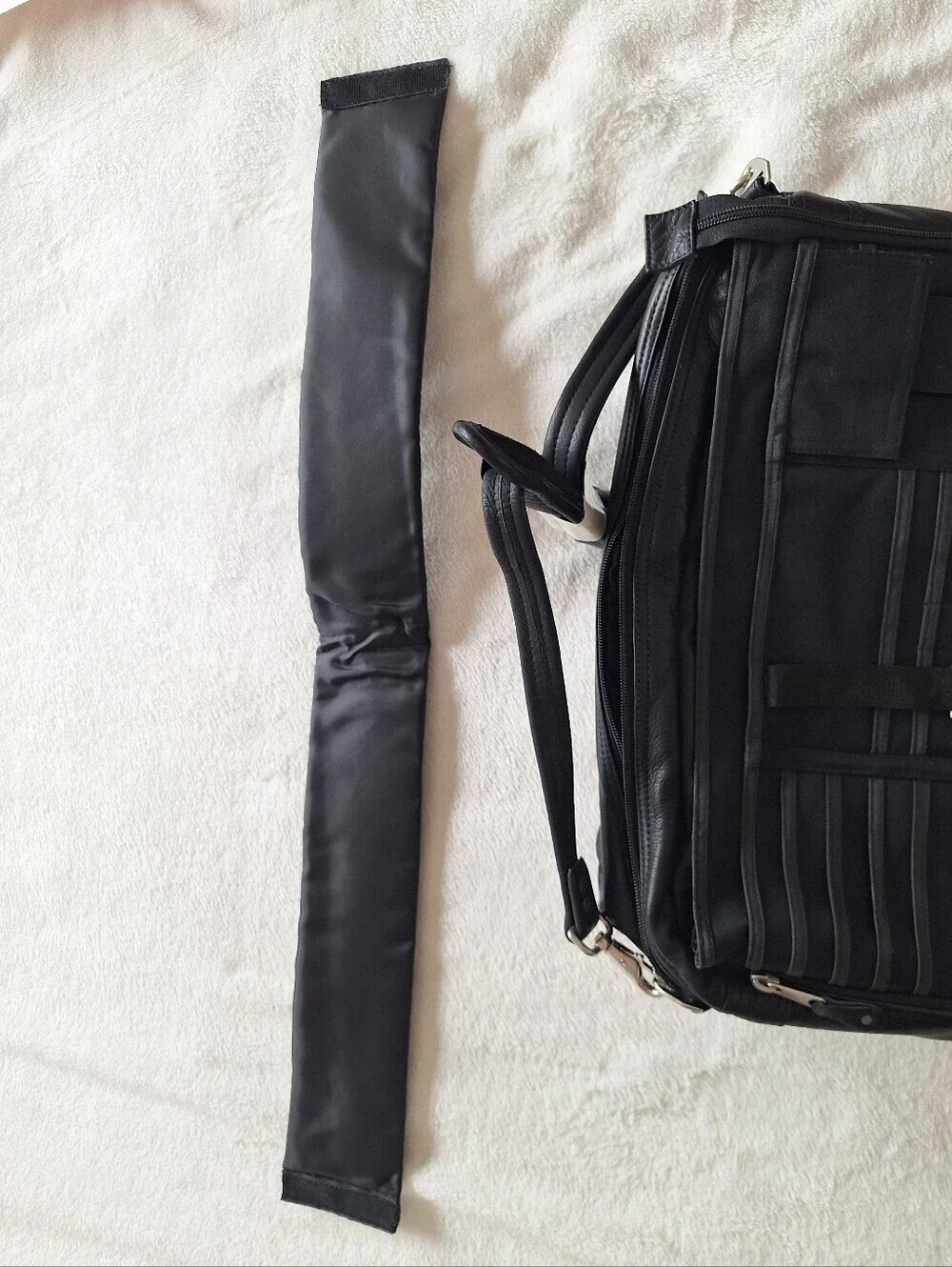 NEW Canyon Outback Black Leather Laptop Briefcase Aventis Messenger Bag 16